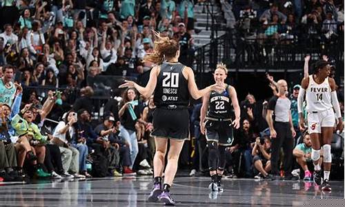美职篮球员沃尔舞蹈秀-nba沃尔外号