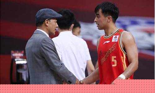篮球刘炜pk阿的江-刘炜打球视频